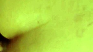 le gusta en cuatro y que se lo ponga hasta el fondo