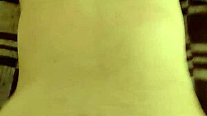 le gusta en cuatro y que se lo ponga hasta el fondo