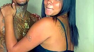 Linda Garota Fodendo E Gemendo Ela Ama O Pau