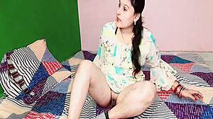 Girlfriend takes anal and pussy fuck on bed