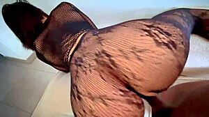 just choose the outfit and click