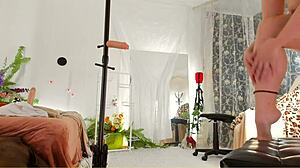 Curvy Milf Puts Oil On Her All Nude Body Voyeur Cam Legs Feet Booty Hairy