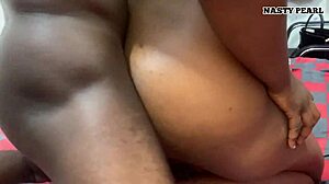 Neighbor and landlady have a dispute subscribe to red.