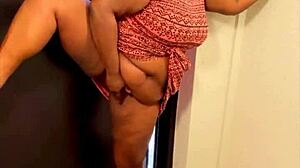 Nookiescookies squirt and masturbate to orgasm outdoors