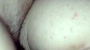 De madrugada comi a novinha da bucetinha apertada gozando gostoso dentro