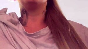 eu na academia fazendo cardio tirei a camiseta e fiquei de sutia tesao grande bucetinha molhadinha