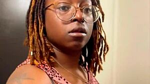 Nookiescookies squirt and masturbate to orgasm outdoors