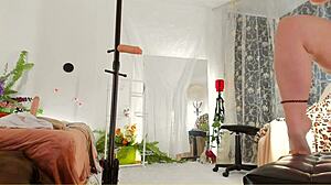 Curvy Milf Puts Oil On Her All Nude Body Voyeur Cam Legs Feet Booty Hairy