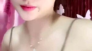 Girl Shows Big Tits on Webcam