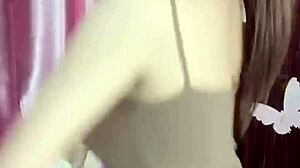 Girl Shows Big Tits on Webcam