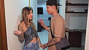 Follando Con Novio Y Dueño Del Airbnb Parte 1