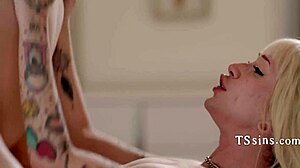 Massage with hot tranny turns into steamy pussy fuck