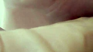 Mature turkish woman enjoys wet pussy dildo