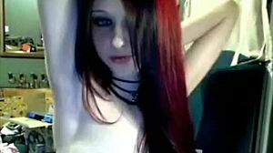 i watch miss liz vicious on cam with her dildo