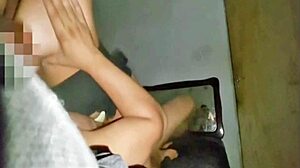 Tinder Date Fucks Without Condom