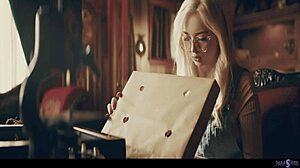 What Made Lexi Lore and Melody Marks Scissor So Dirty?