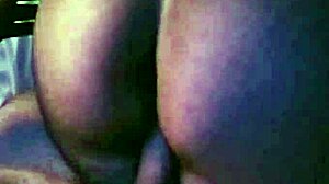 boca abajo se le va toda la verga enorme en el culo de un gay teen