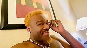 admiring my beautiful blue green eye girlfriend led to hardcore international sex 😍