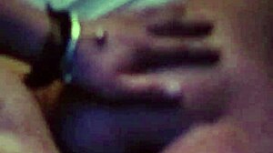 boca abajo se le va toda la verga enorme en el culo de un gay teen