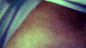 boca abajo se le va toda la verga enorme en el culo de un gay teen