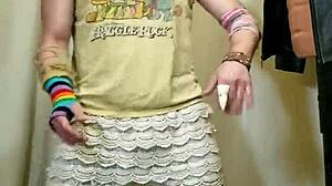 I’m totally hooked on this sexy dancefloor workout. It’s pure erotic energy in every move.