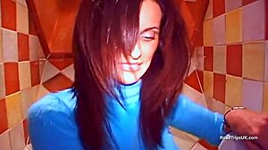 I caught British MILF Angie George using anal toys outdoors in candid footage.