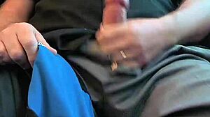 i enjoy jerking and cumming on the train