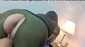 i fucked my girlfriends stepmom in leggings, she lovs my dick, this latina slut