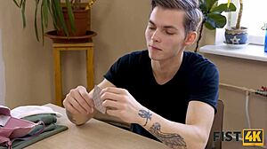 i fist4k this lovely chick with big nipples and enjoy it with my boyfriend