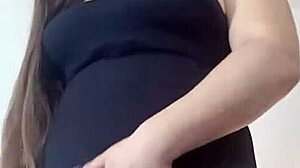 i fucked my girlfriends stepmom in leggings, she lovs my dick, this latina slut