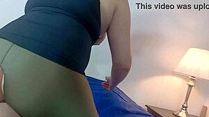 i fucked my girlfriends stepmom in leggings, she lovs my dick, this latina slut