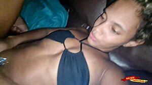 acordei com meu padrasto botando o pau dele na minha boca while in lingerie.