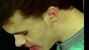 Retro teen 18+ couple dives into steamy hardcore banging with passion