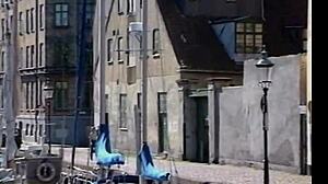 Retro teen 18+ couple dives into steamy hardcore banging with passion