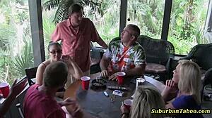 Amateurs host shaved pussy party