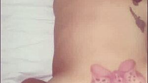 Colombian Webcam Model Inserts Butt Plug for Anal Fucking