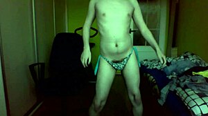 wet sexy pussy fingered to orgasm solo