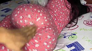 My stepdaughter's huge ass bounces in miniskirt