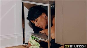 who’s banging the stuck sitter so hard?