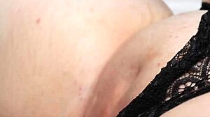 this young cam girl debuts in porn, want to watch?