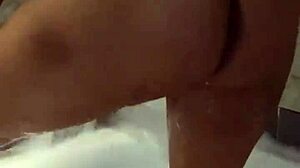 Look how I shake my big ass in the jacuzzi, come join the fun with this ebony latina.