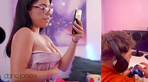 Is Megan Fiore's big ass and tits fucking her gamer bf romantic?
