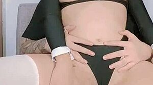 Cogiéndome a Chibola Colegiala Otaku Puta en Cosplay de Maid