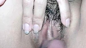 xxx desi sexo primera vez con mi hermanastra en casa bajo su falda