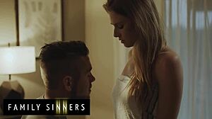 Showstopper Chick Gets Pussy Pounded In Doggy Cowgirl Riding