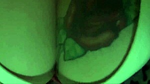 Mi esposa mamando y mostrando tetas grandes