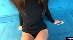 Beautiful hottie offers anal sex to waiter in restaurant
