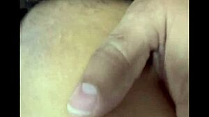 soquei meu pau grande na buceta da mulher do meu amigo ate gozar muito em cima dela