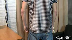 गे स्टड्स के साथ हार्डकोर रिमिंग एक्शन