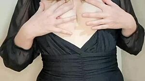 El Mejor Orgasmo de Una Mujer Se Logra Usando la Mano Dedos y Un Enorme Consolador